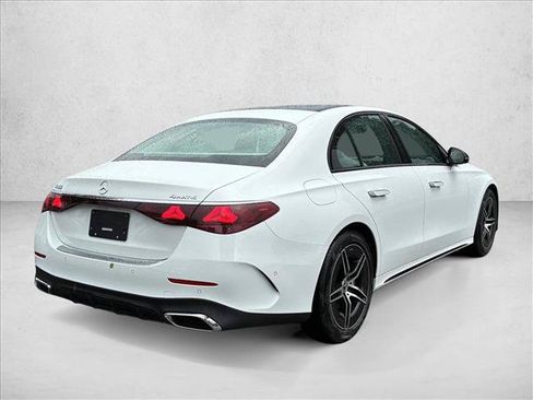 Used 2026 Mercedes-Benz E 350 4MATIC Sedan image 5