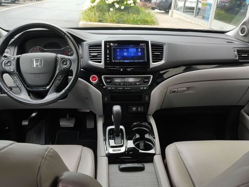 Used 2017 Honda Ridgeline RTL-E image 24