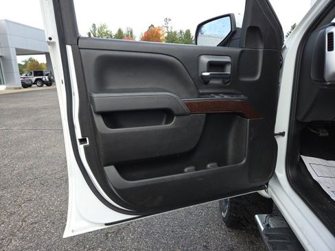 Used 2018 GMC Sierra 1500 SLE image 38