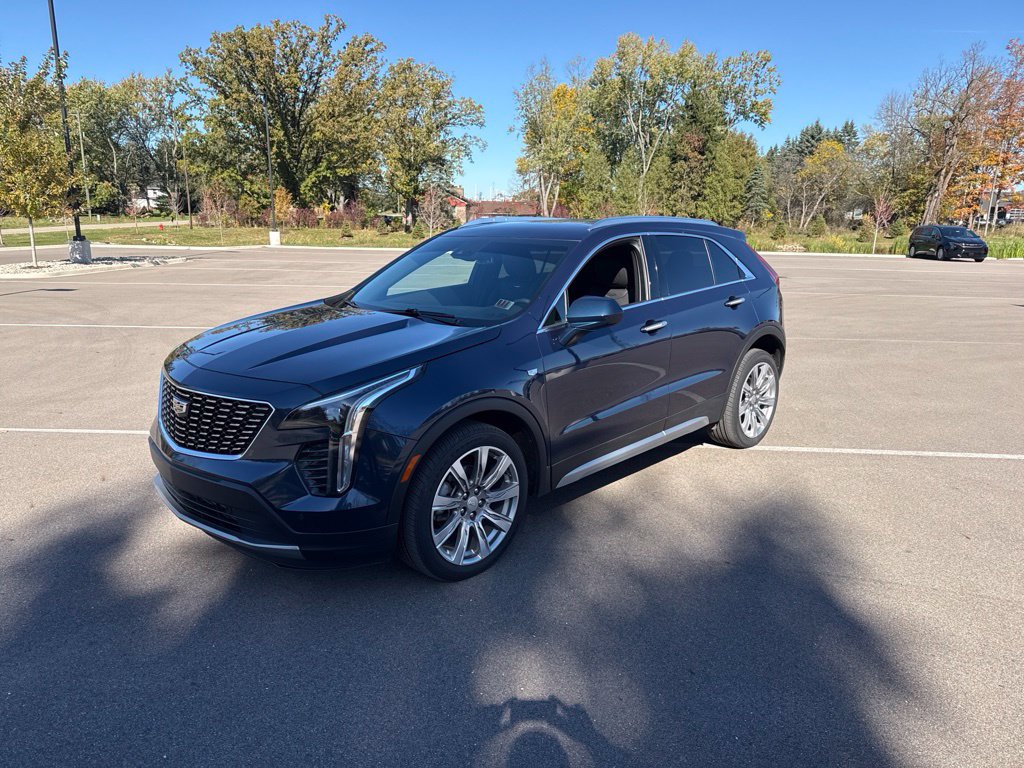 Used 2020 Cadillac XT4 Premium Luxury w/ Cold Weather Package AWD/4WD image 1