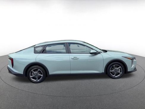 Used 2025 Kia K4 FWD image 16