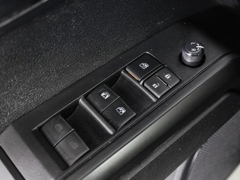 Used 2022 Toyota Tacoma SR w/ SR Convenience Package RWD image 20