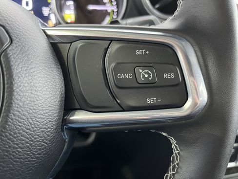 Used 2023 Jeep Wrangler Unlimited Sahara w/ Cold Weather Group image 23