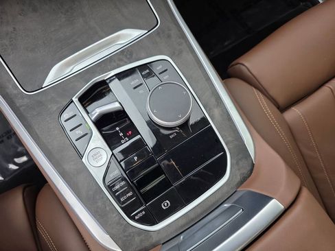 Used 2024 BMW X5 sDrive40i w/ M Sport Package RWD image 24