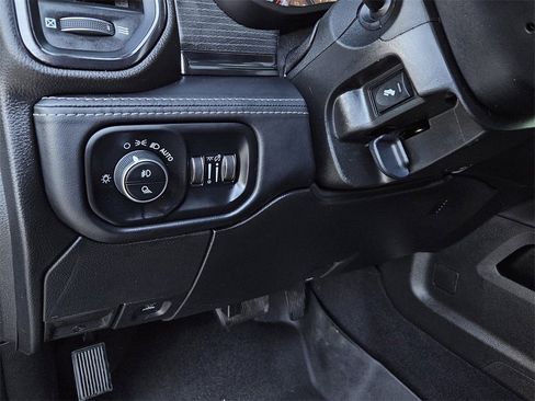 Used 2022 RAM 3500 Limited image 22