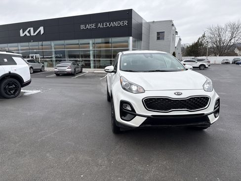 Certified 2022 Kia Sportage LX w/ LX AWD Value Edition Package image 1