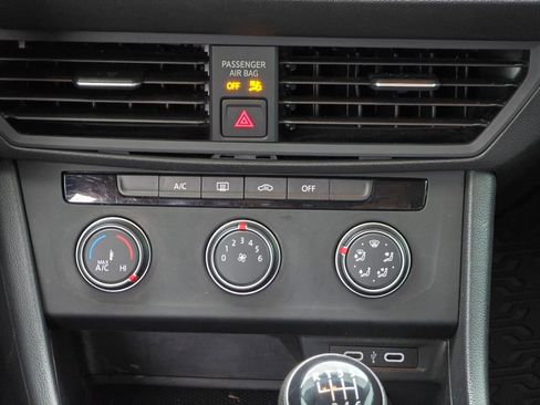 Used 2020 Volkswagen Jetta S image 33