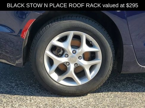 Used 2017 Chrysler Pacifica Touring Plus w/ Tire & Wheel Group FWD image 11