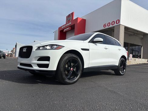 Used 2019 Jaguar F-PACE Premium image 43