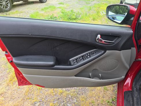 Used 2014 Kia Forte LX w/ Popular Package FWD image 16