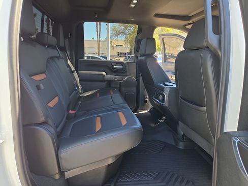 Used 2020 GMC Sierra 2500 AT4 w/ AT4 Premium Package AWD/4WD image 28