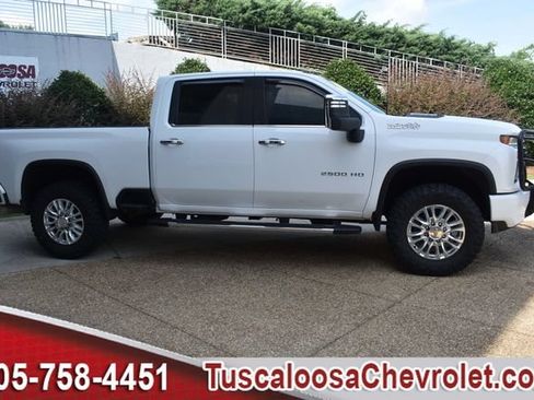 Used 2021 Chevrolet Silverado 2500 High Country w/ Z71 Off-Road Package AWD/4WD image 12