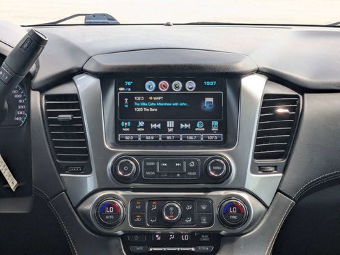 Used 2020 Chevrolet Tahoe LS w/ Enhanced Driver Alert Package RWD image 21