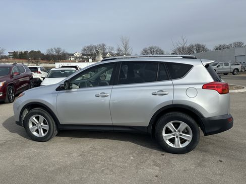 Used 2013 Toyota RAV4 XLE image 8
