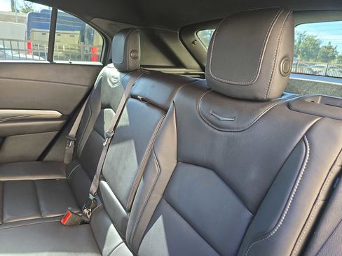 Used 2020 Cadillac XT4 Premium Luxury image 14