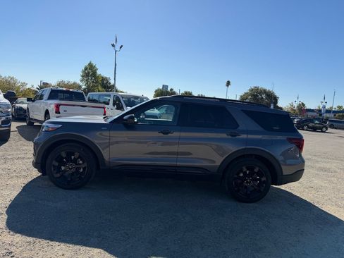 Used 2023 Ford Explorer ST-Line w/ Class IV Trailer Tow Package RWD image 2