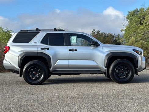 Used 2025 Toyota 4Runner TRD Off-Road Premium image 3
