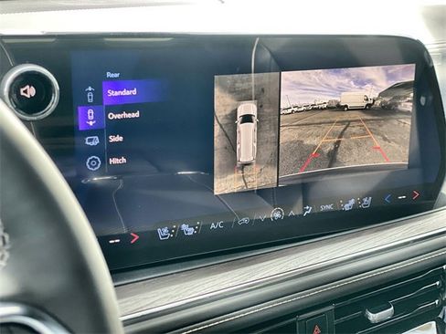 New 2026 Chevrolet Suburban Premier image 18