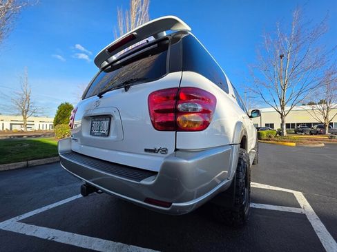 Used 2001 Toyota Sequoia SR5 image 12