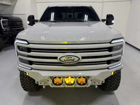 Used 2025 Ford F250 Platinum image 31