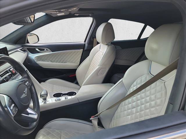 Used 2023 Genesis G70 3.3T w/ Sport Prestige Package RWD image 10
