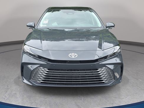 New 2026 Toyota Camry XLE FWD image 2