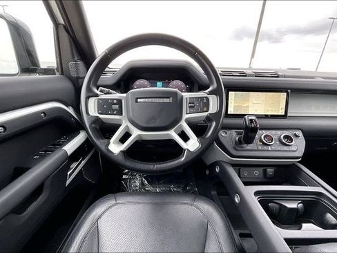 Used 2024 Land Rover Defender 110 S image 5