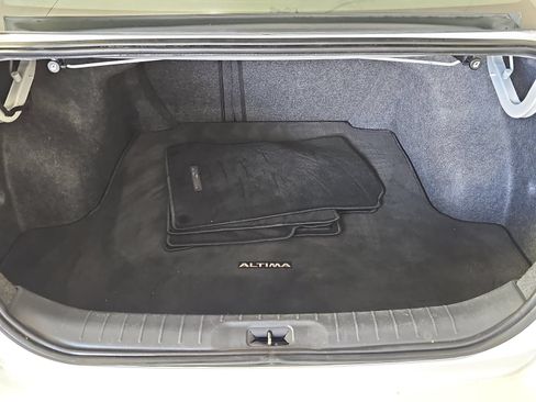 Used 2020 Nissan Altima 2.5 S FWD image 12