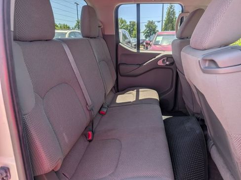Used 2013 Nissan Frontier SV AWD/4WD image 18