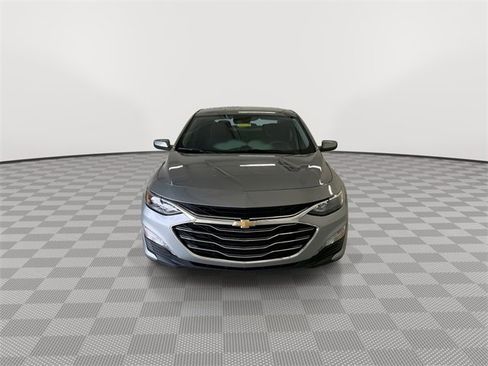 Used 2024 Chevrolet Malibu LT image 3