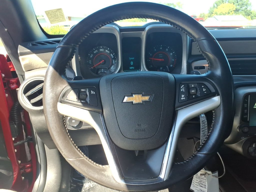 Used 2015 Chevrolet Camaro LT RWD image 8