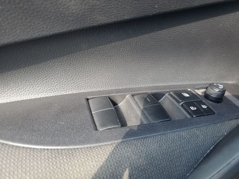 Used 2025 Toyota Corolla LE FWD image 24