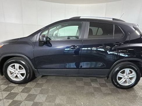 Used 2021 Chevrolet Trax LT FWD image 5