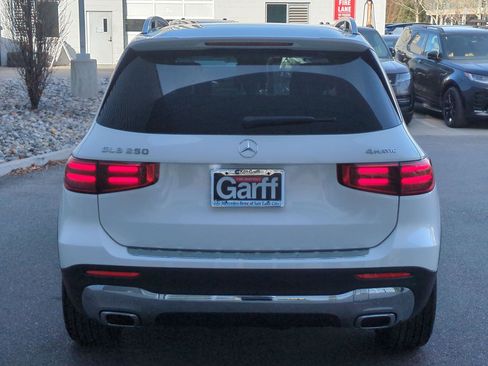New 2026 Mercedes-Benz GLB 250 4MATIC image 4