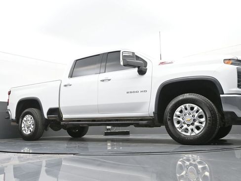 Used 2023 Chevrolet Silverado 2500 LTZ w/ Gooseneck/5TH Wheel Package image 38