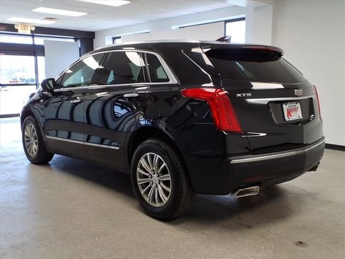 Used 2019 Cadillac XT5 Luxury image 3