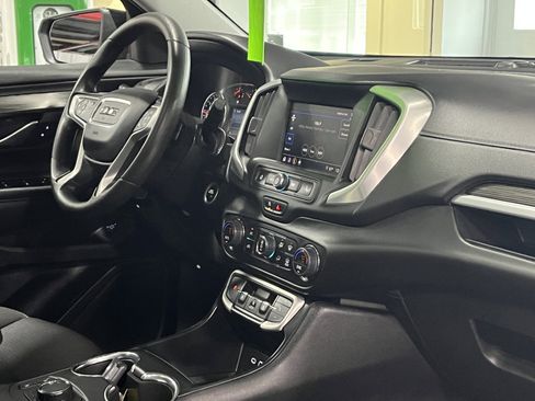 Certified 2023 GMC Terrain SLE w/ Driver Convenience Package image 9