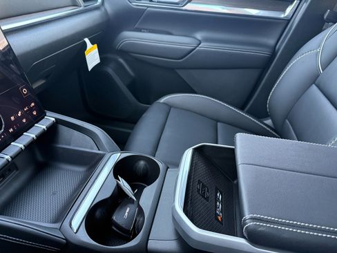 New 2026 GMC Terrain Denali image 32