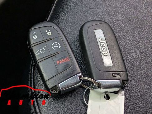 Used 2017 Jeep Compass Trailhawk w/ Leather Interior Group AWD/4WD image 33