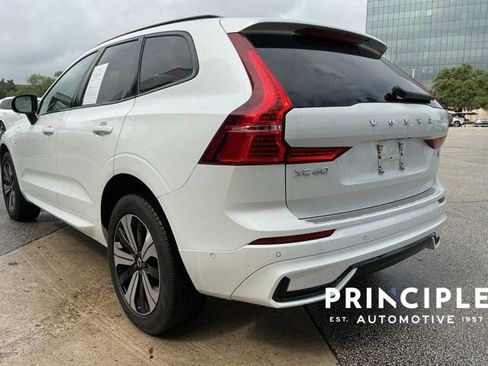 Certified 2023 Volvo XC60 T8 Plus AWD/4WD image 9