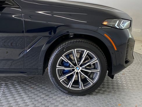 New 2026 BMW X6 xDrive40i w/ Climate Comfort Package image 10