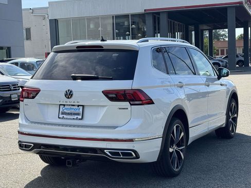 Used 2024 Volkswagen Tiguan SEL R-Line AWD/4WD image 3