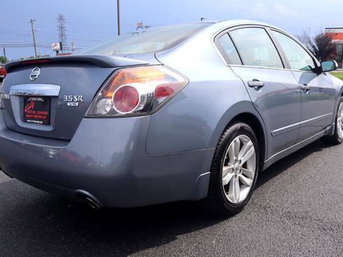 Used 2010 Nissan Altima 3.5 SR w/ Sport Pkg image 32