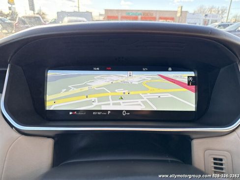 Used 2019 Land Rover Range Rover Sport HSE image 22