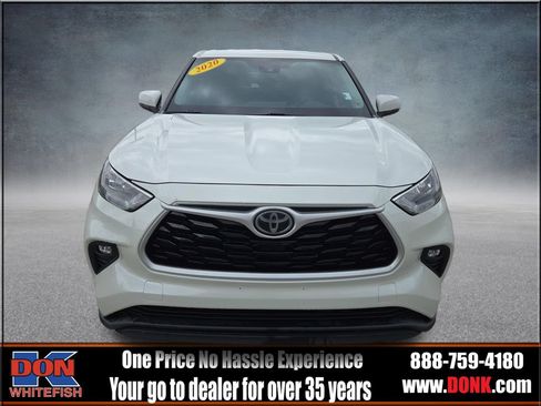 Used 2020 Toyota Highlander LE AWD/4WD image 3