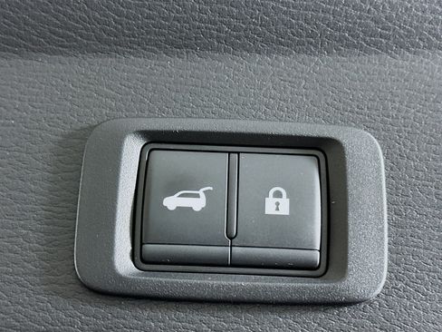 Used 2024 Mitsubishi Outlander SE image 31