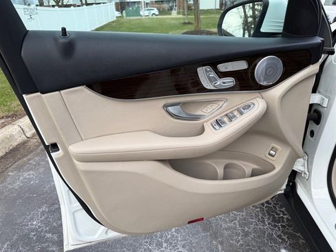 Used 2018 Mercedes-Benz GLC 300 4MATIC image 29