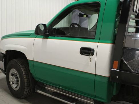 Used 2007 Chevrolet Silverado 3500 4x4 Regular Cab image 24