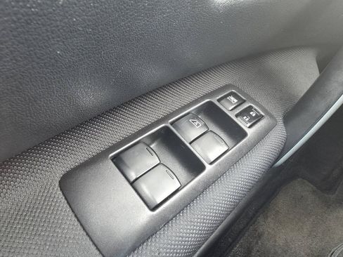 Used 2014 Nissan Rogue S w/ Convenience Package AWD/4WD image 18