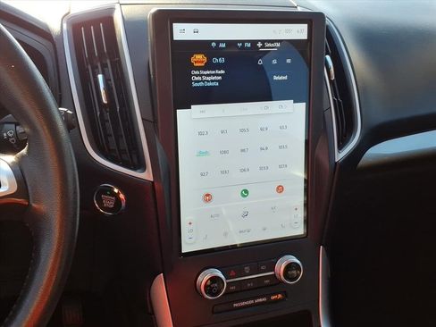 Used 2023 Ford Edge SEL image 20